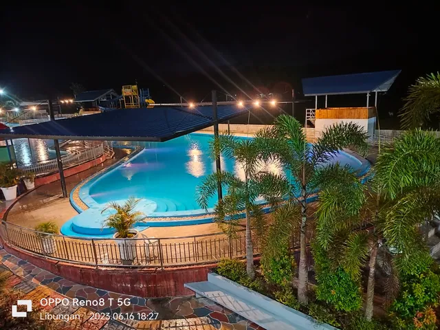 Blue Palm Mountain Resort