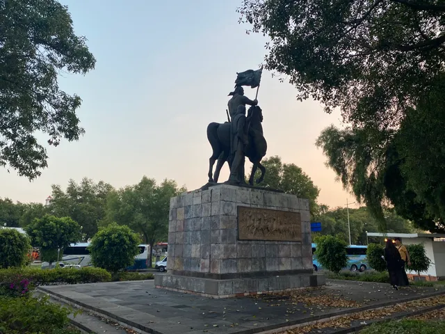 Monumento a los Héroes del 5 de Mayo