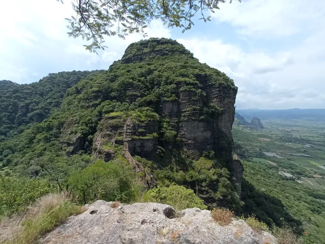 Zona arqueológica "El Tlatoani"