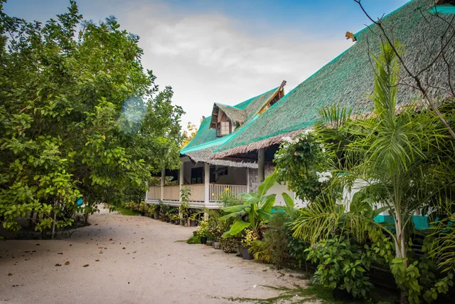 AABANA Beach & Watersport Resort Malapascua