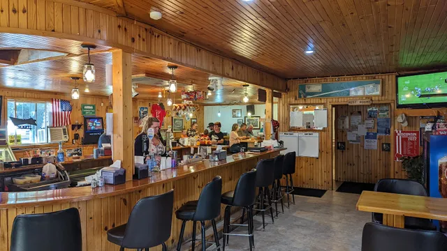 10th Hole Bar and Grill