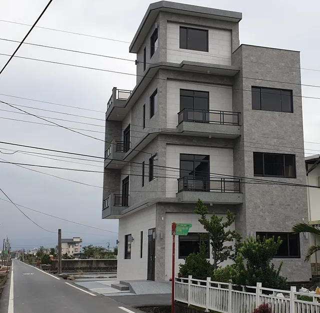 宜蘭渡小夜電梯民宿