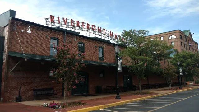 Riverfront Market