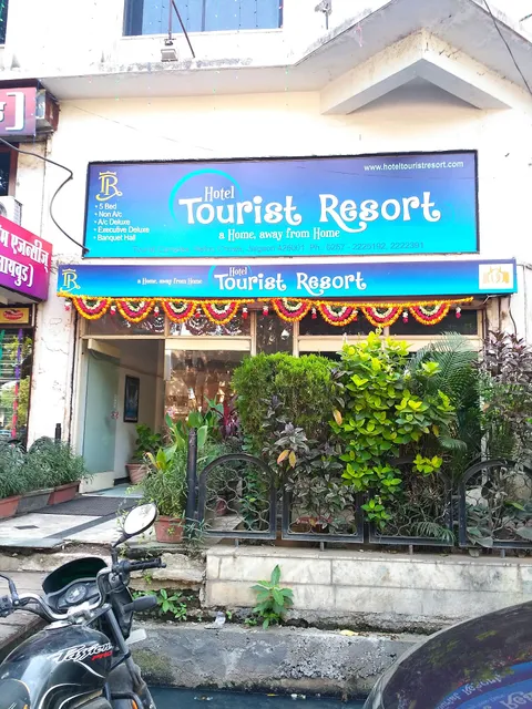Hotel Tourist Resort