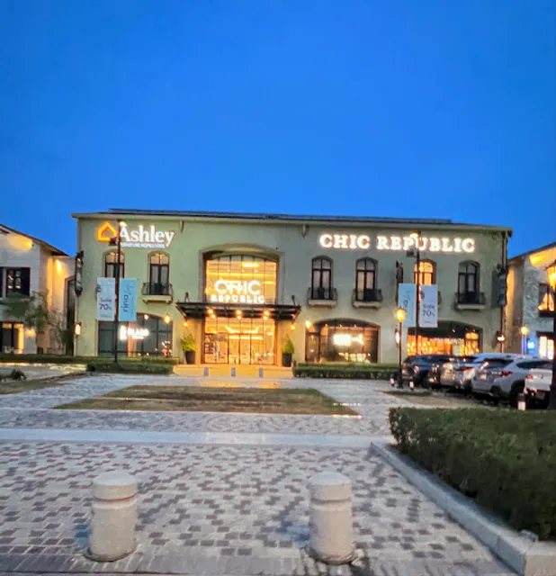 MAGURO Sushi Japanese Restaurant Ratchaphruek - Chaiyaphruek Nonthaburi | Chic Republic