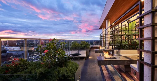 Andaz Ottawa ByWard Market, by Hyatt