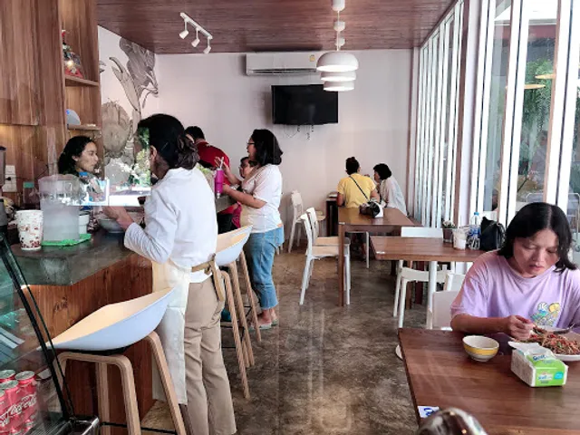 บ้านลุงลี By ตำทะเลมหาชัย