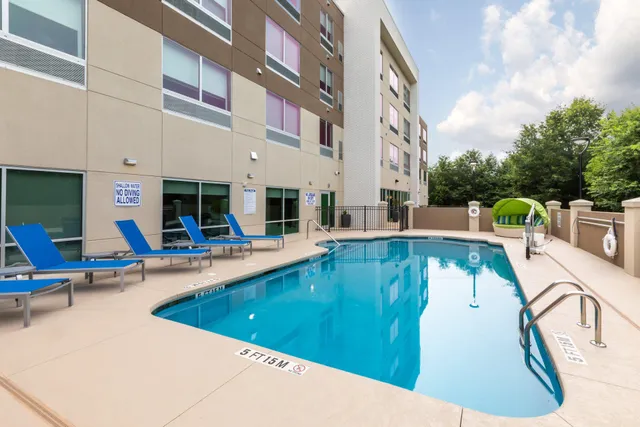 Holiday Inn Express & Suites Greenville S - Piedmont by IHG