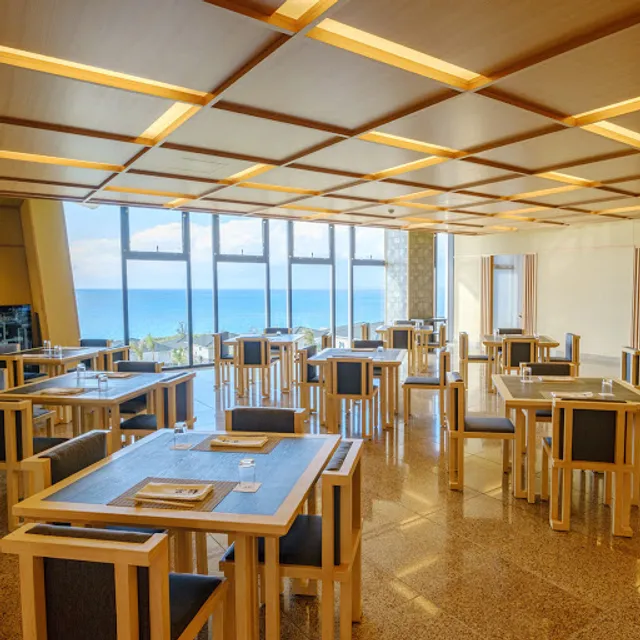 日本料理 吉祥 来間島店