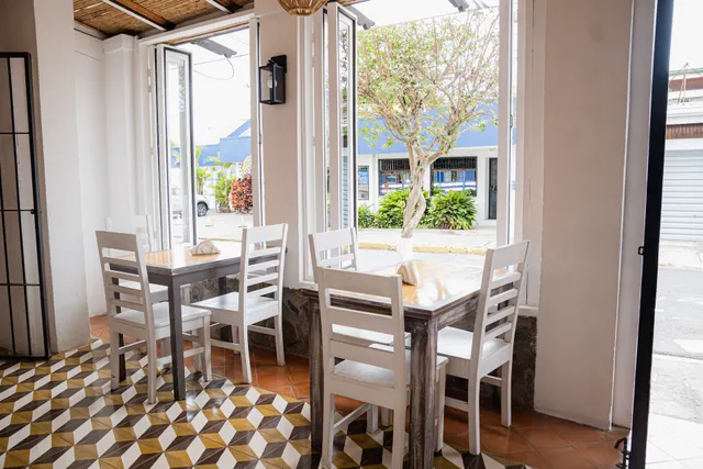 Luz de Luna Breakfast Cafe