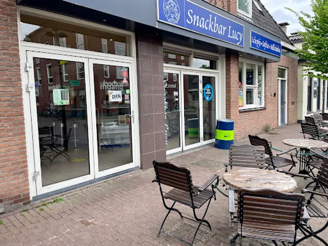 Snackbar Lucy