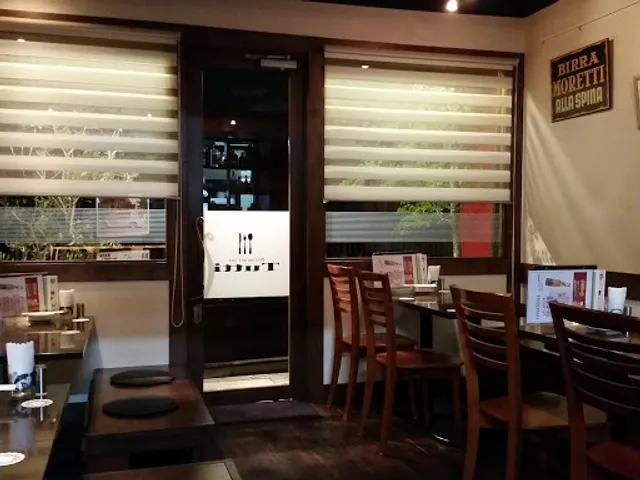 restaurant & bar Tutti