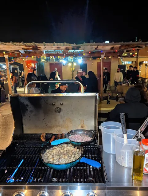 Aguilas Hidaway saloon