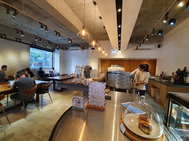 BOOM coffee roasters