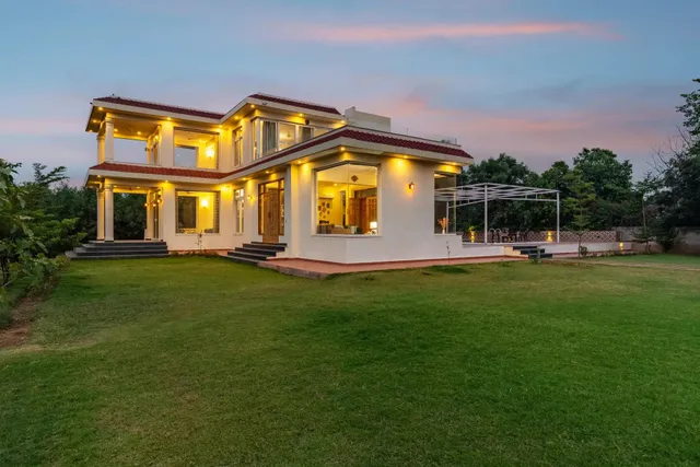 Alaya Stays by ELIVAAS Raga - Farmhouse in Delhi NCR | 2 BHK Farmhouse with Private Pool