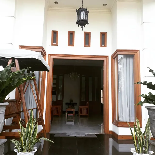 OYO 2295 Daffi Family Residence