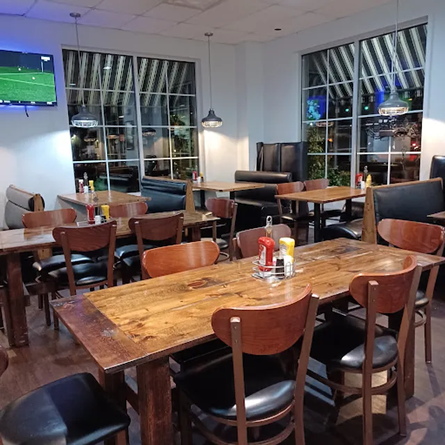 Kelly's Meats & Deli