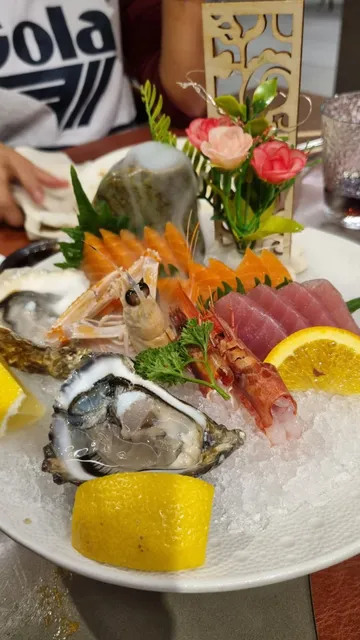 JAPANESE FUSION RESTAURANT