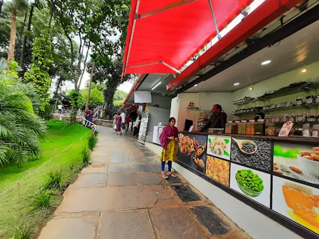 Siri Coffee Bar & Khushi Homestay,Chikmagaluru