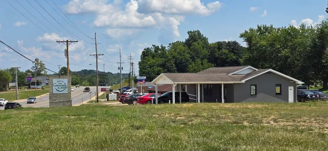 The Ground-A-Bout Drive-Thru