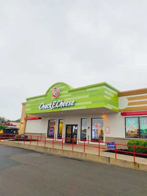 Chuck E. Cheese