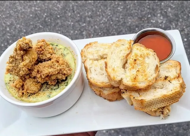 Market by the Bay, Fairhope