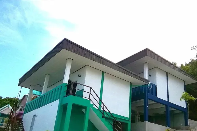 OYO 1090 Neutron Bungalow