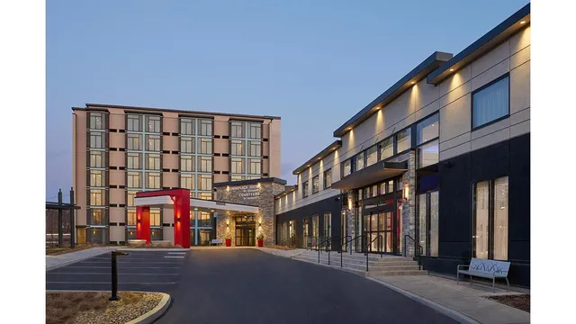 Courtyard by Marriott Oshawa