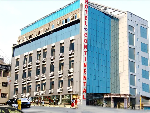 होटल द कॉन्टिनेंटल - Top 10 Hotels for Stay in Lucknow