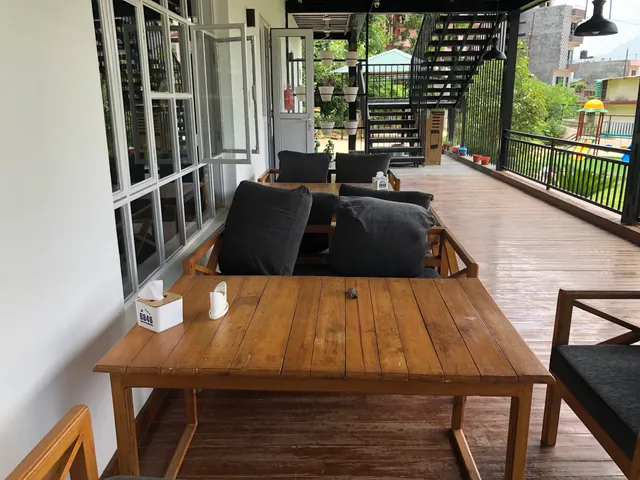 The Deck Restaurant & Bar