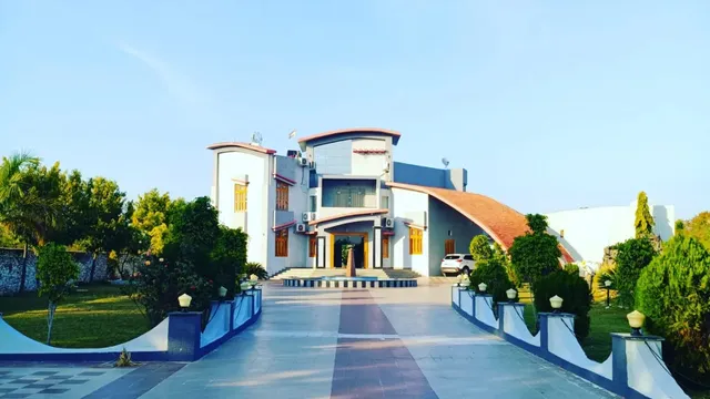 White Rose Villa & Resort