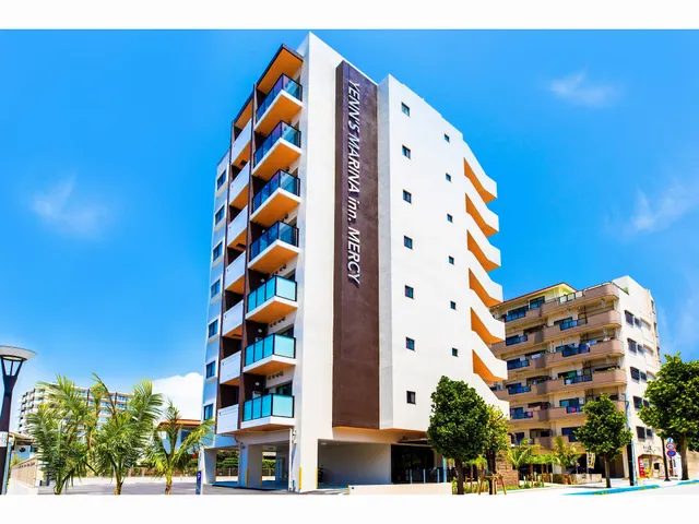 YENN'S MARINA inn. MERCY