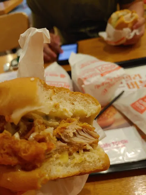 맘스터치 협재점