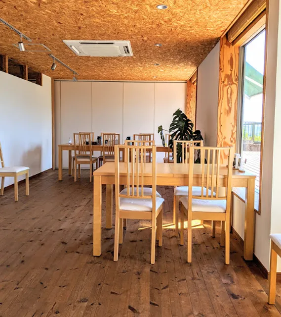 bakery&cafe holoholo