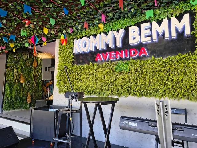 Kommy Bemm - Avenida