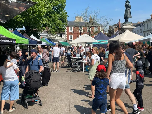 Bedford Flea, Affordable Art & Local Produce Market