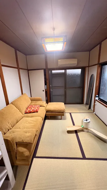 なんでもや 街の便利屋 in Yao, Japan: Discover The Opening Hours, Reviews