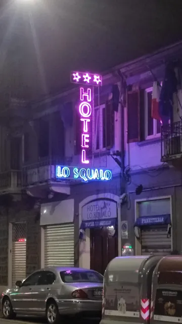 Hotel Lo Squalo