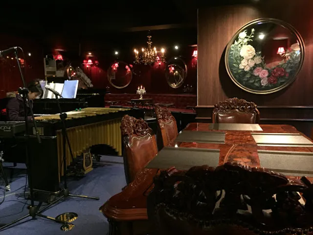 ライブレストラン ビアホールトピ