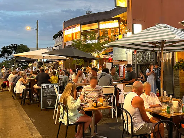 Il Buco Cafe & Pizzeria