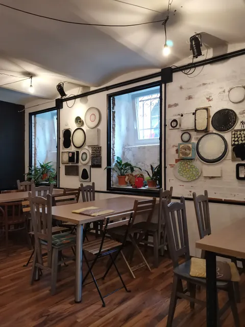 Szabad Bisztró - Új Hely