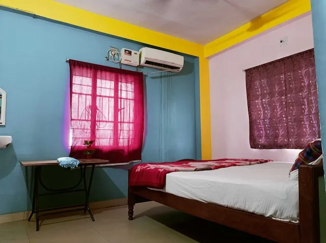 Super OYO Shree Hotels