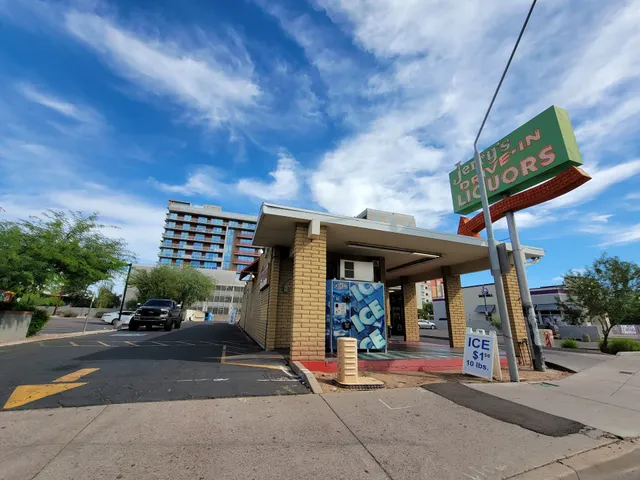 Jerry's Drive-In Liquors