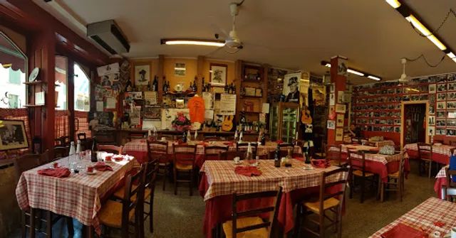 La Bottega del Paese di Don Camillo