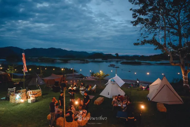 สวนสุขแคมป์ บ้านม่วง อ.สังคม