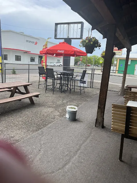 Mia's Bakery & Mexican Restaurant