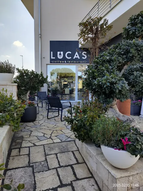 Luca's Coffee & Restaurant