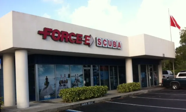 Force-E Scuba Centers - Riviera Beach (Blue Heron Bridge)