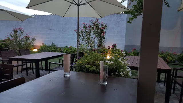 Heuriger und Weinbau Catherine Meindl