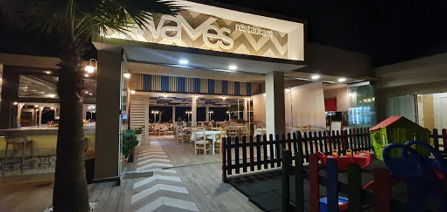 Waves Restaurant